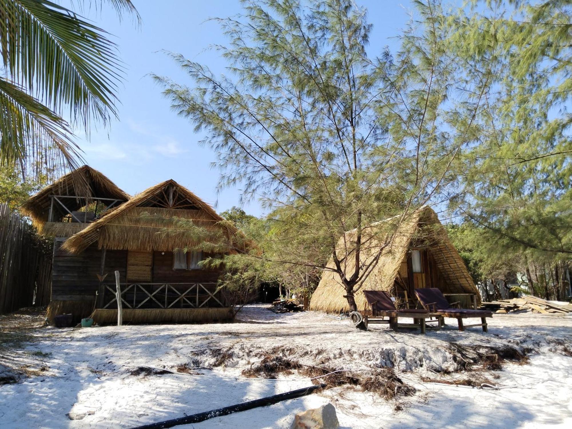 Green Blue Beach Hostel Koh Rong Sanloem Dış mekan fotoğraf