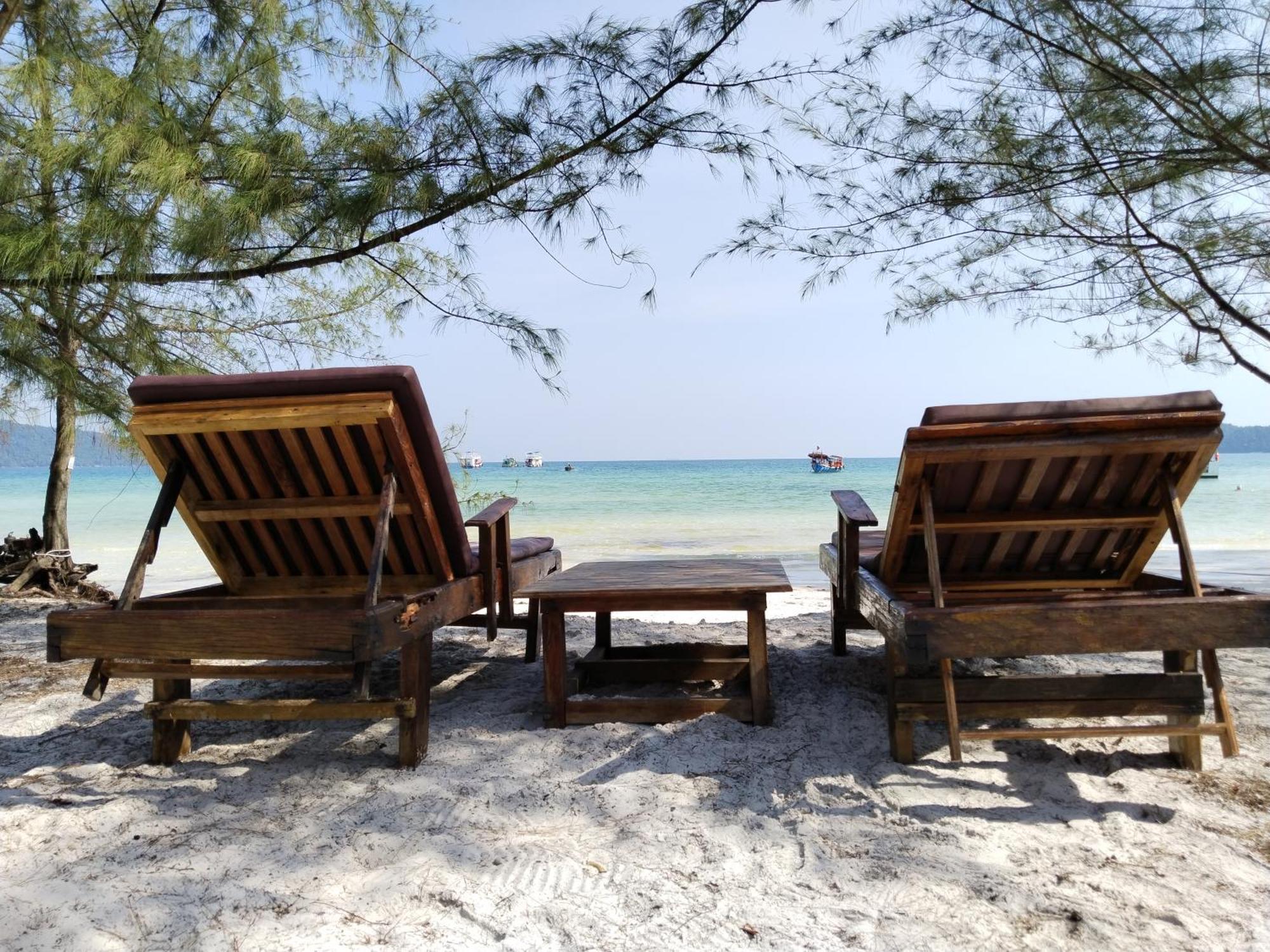 Green Blue Beach Hostel Koh Rong Sanloem Dış mekan fotoğraf