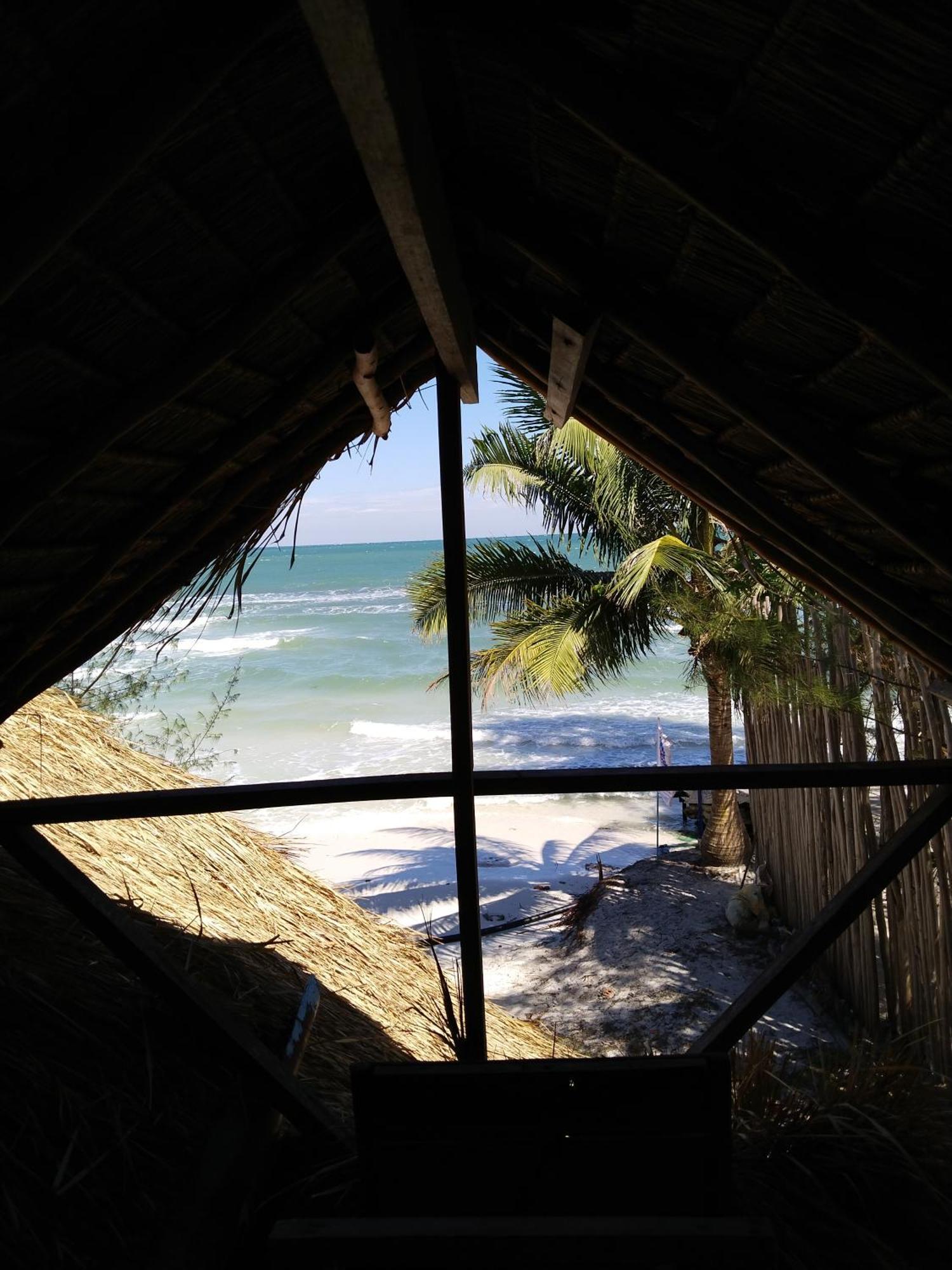 Green Blue Beach Hostel Koh Rong Sanloem Dış mekan fotoğraf
