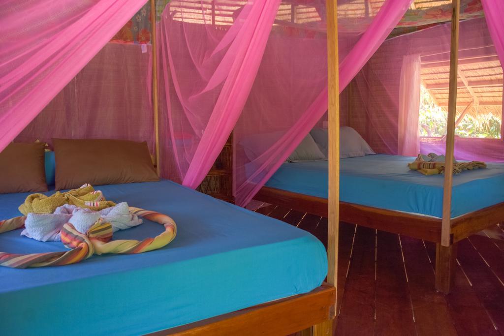 Green Blue Beach Hostel Koh Rong Sanloem Dış mekan fotoğraf